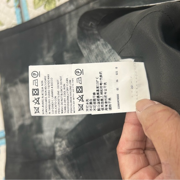 Max Mara Printed Pencil Skirt in Black and Grey, Size 2 - Picture 13 of 13